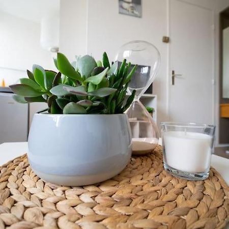 Fully Equipped Apartment Ideal For 2 People Марсилия Екстериор снимка