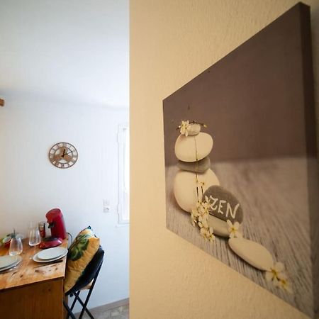 Fully Equipped Apartment Ideal For 2 People Марсилия Екстериор снимка