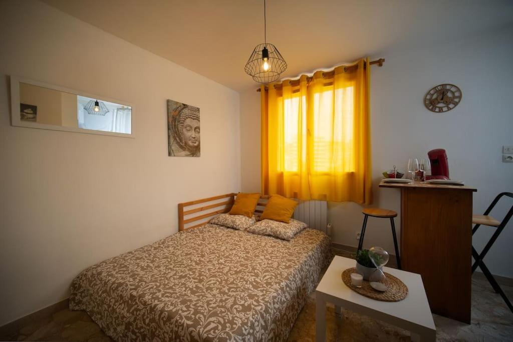 Fully Equipped Apartment Ideal For 2 People Марсилия Екстериор снимка